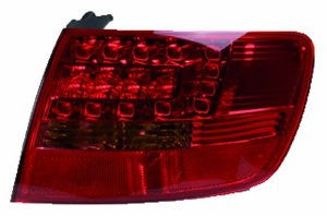 Valeo 044689 Passenger Side Wing OE LED Tail Light Assembly